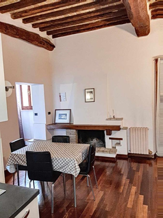 Ospitaci Appartamenti San Salvatore Foligno Esterno foto