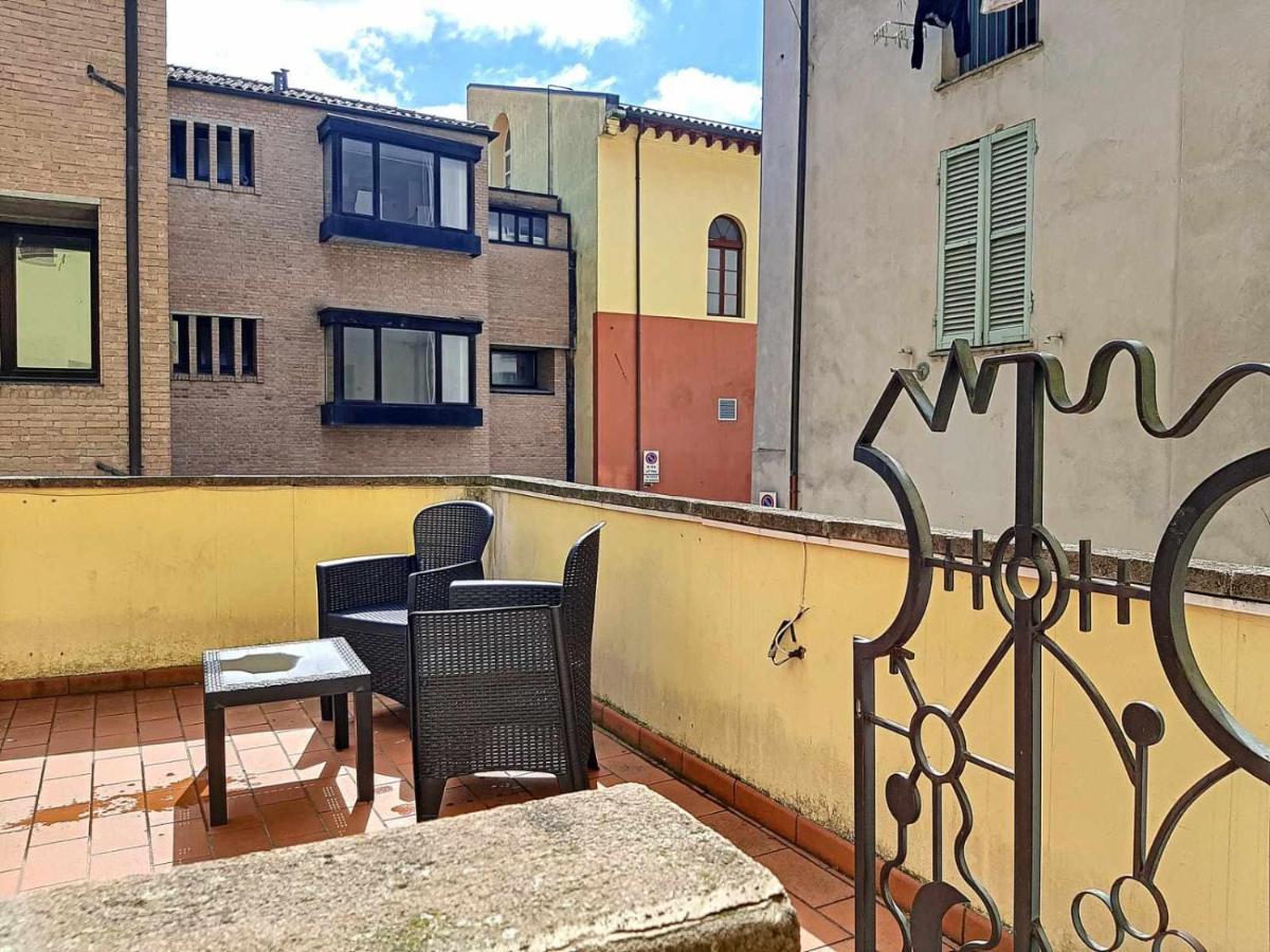 Ospitaci Appartamenti San Salvatore Foligno Esterno foto