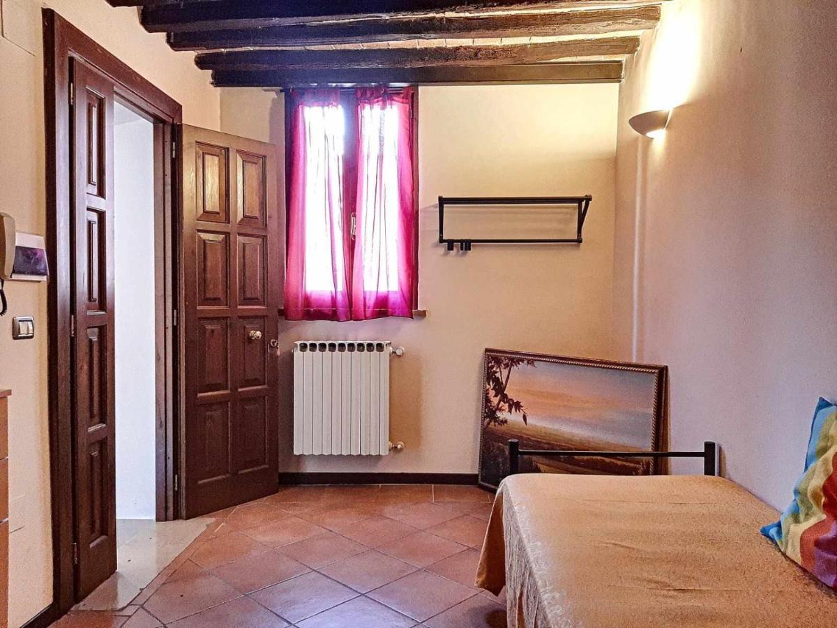 Ospitaci Appartamenti San Salvatore Foligno Esterno foto
